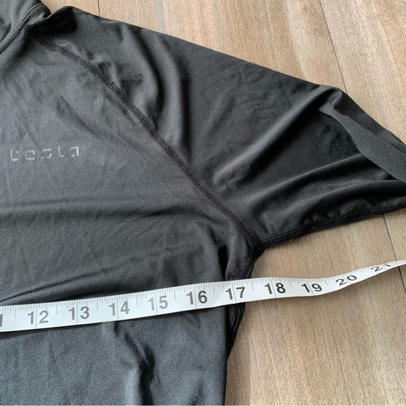 Tesla men’s long sleeve compression base layer for top black size large - Picture 3 of 5